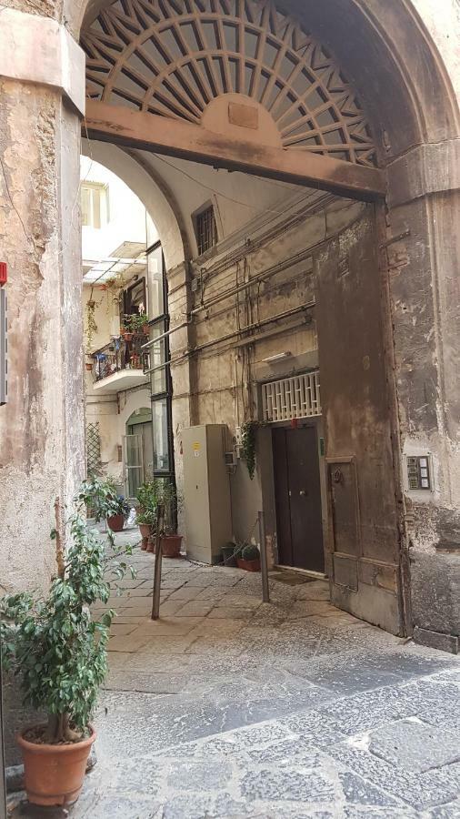 شقة La Casa Di Abbi نابولي المظهر الخارجي الصورة